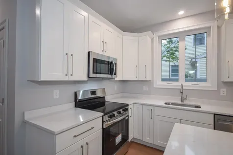 14 Auburn Street Dover NH 03820