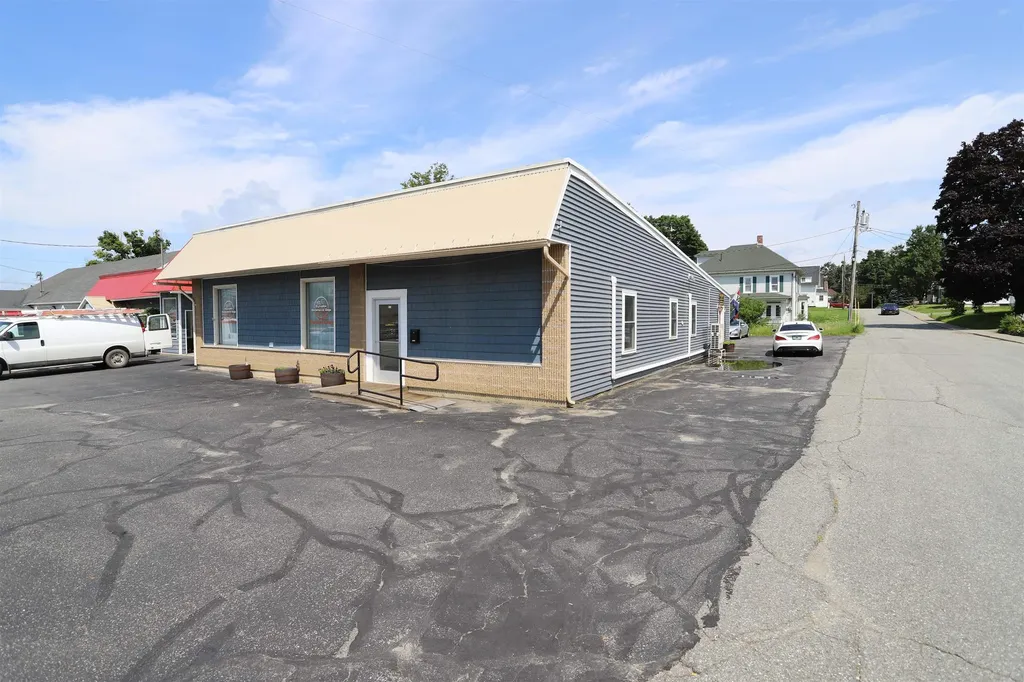 189 East Main Street Newport City VT 05855