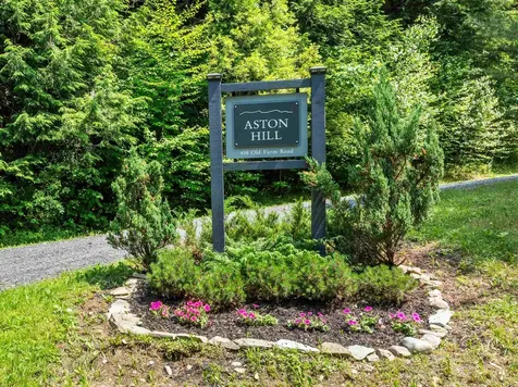 458 Old Farm Road Stowe VT 05672