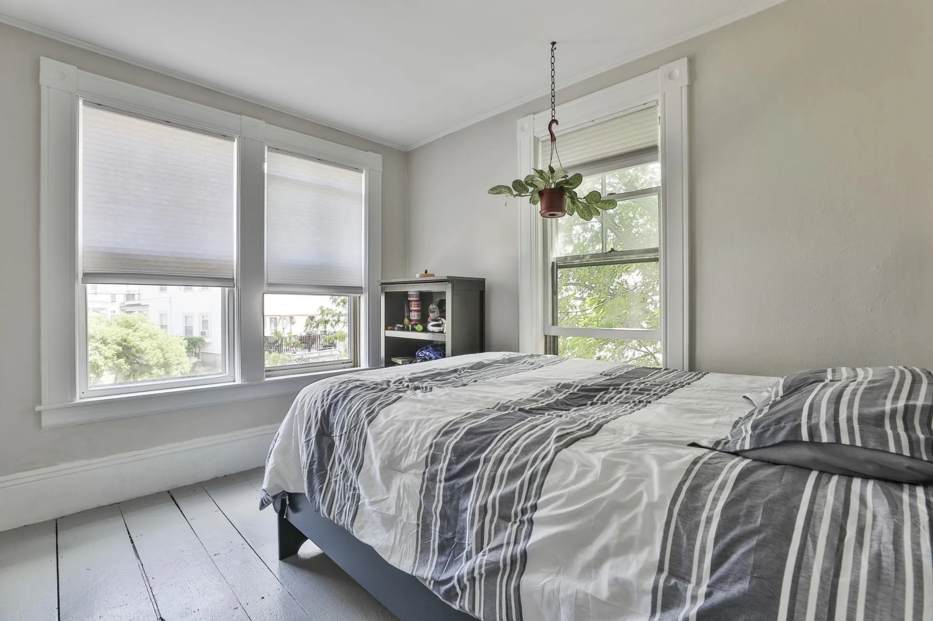 4 Arlington Avenue Nashua NH 03060