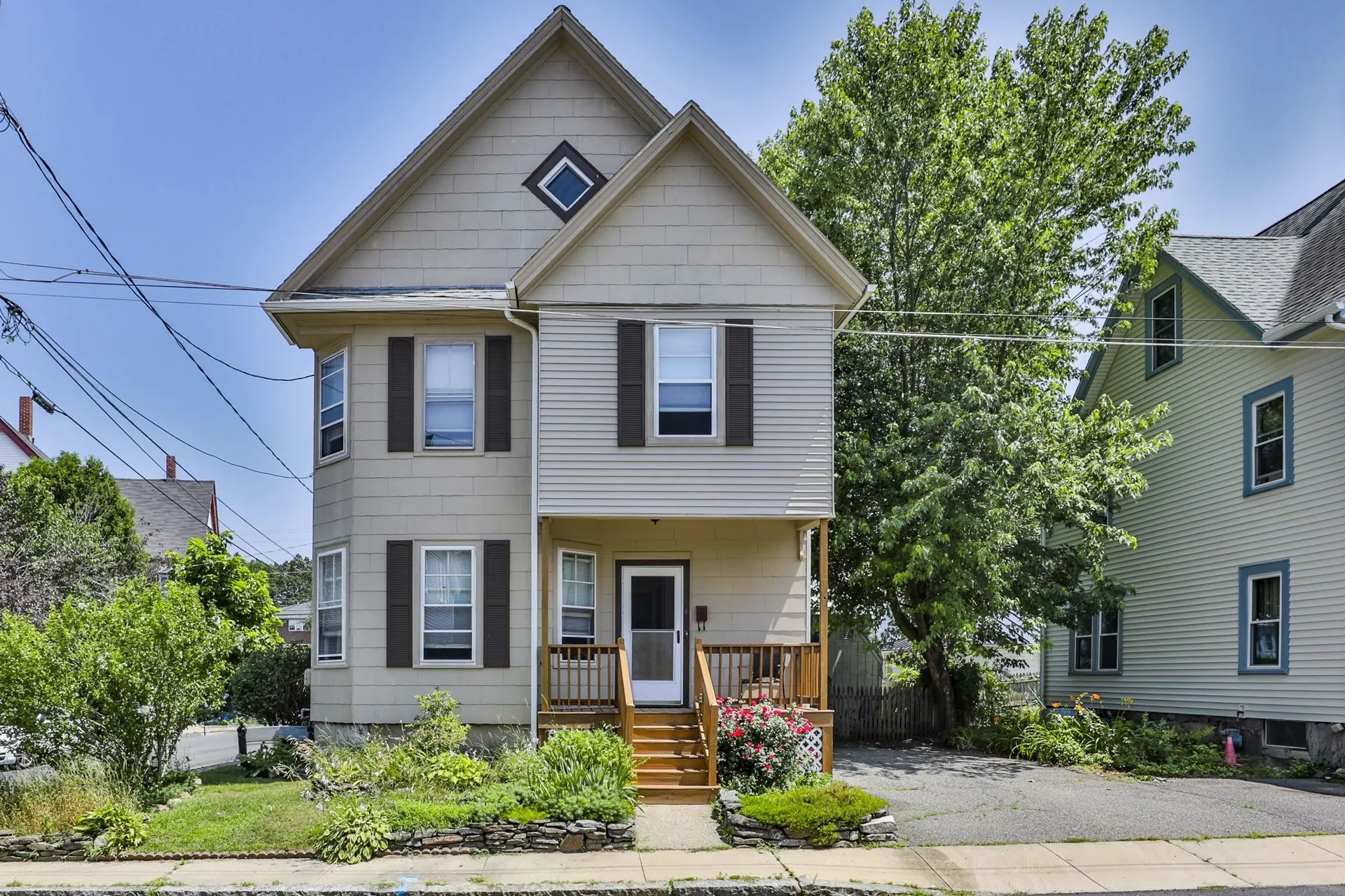 4 Arlington Avenue Nashua NH 03060