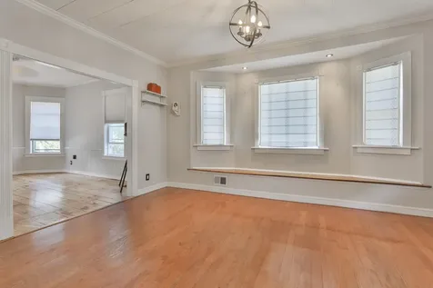 4 Arlington Avenue Nashua NH 03060