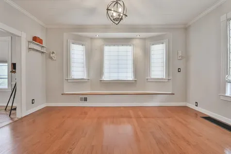 4 Arlington Avenue Nashua NH 03060