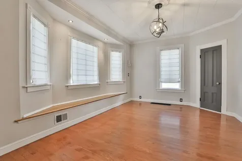 4 Arlington Avenue Nashua NH 03060
