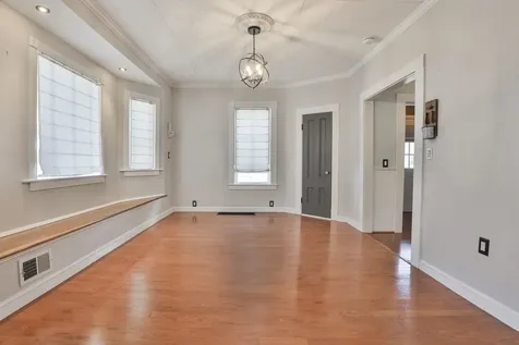 4 Arlington Avenue Nashua NH 03060