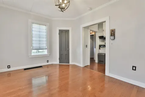 4 Arlington Avenue Nashua NH 03060