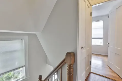 4 Arlington Avenue Nashua NH 03060