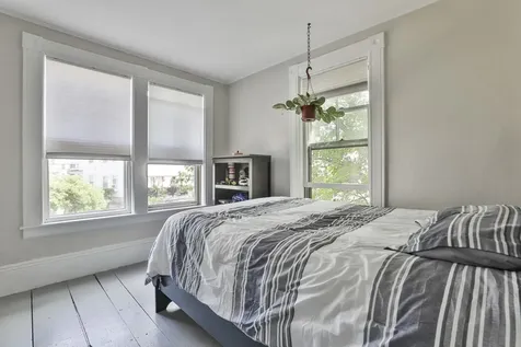4 Arlington Avenue Nashua NH 03060