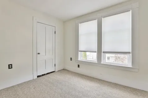 4 Arlington Avenue Nashua NH 03060