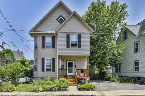 4 Arlington Avenue Nashua NH 03060