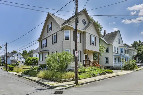 4 Arlington Avenue Nashua NH 03060