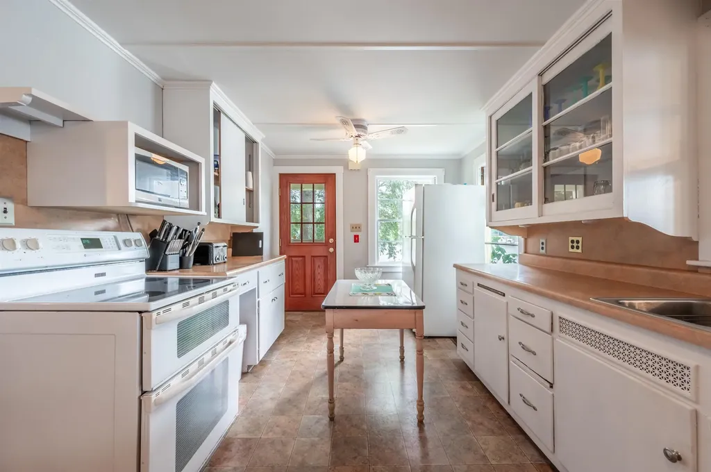 770 Jobs Creek Road Sunapee NH 03782