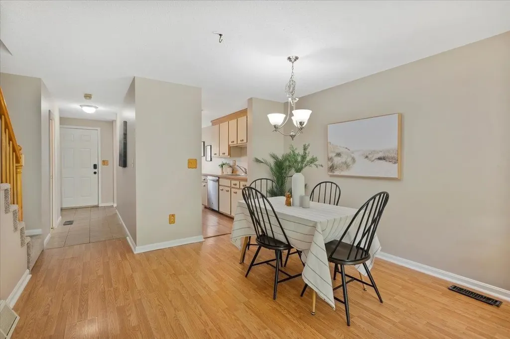 916 Fox Hollow Drive Hudson NH 03051