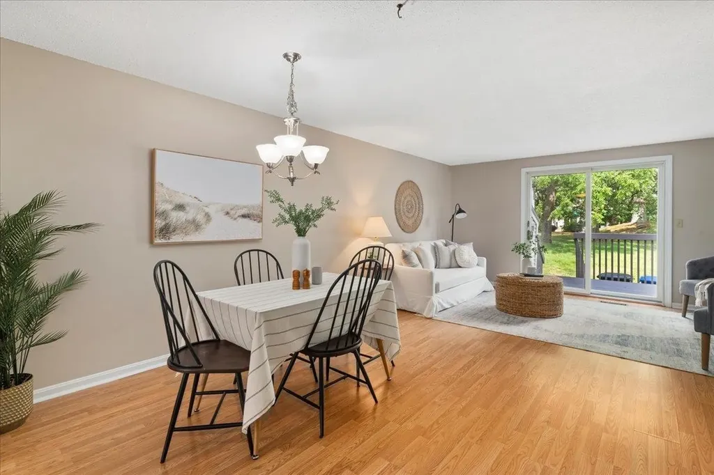 916 Fox Hollow Drive Hudson NH 03051
