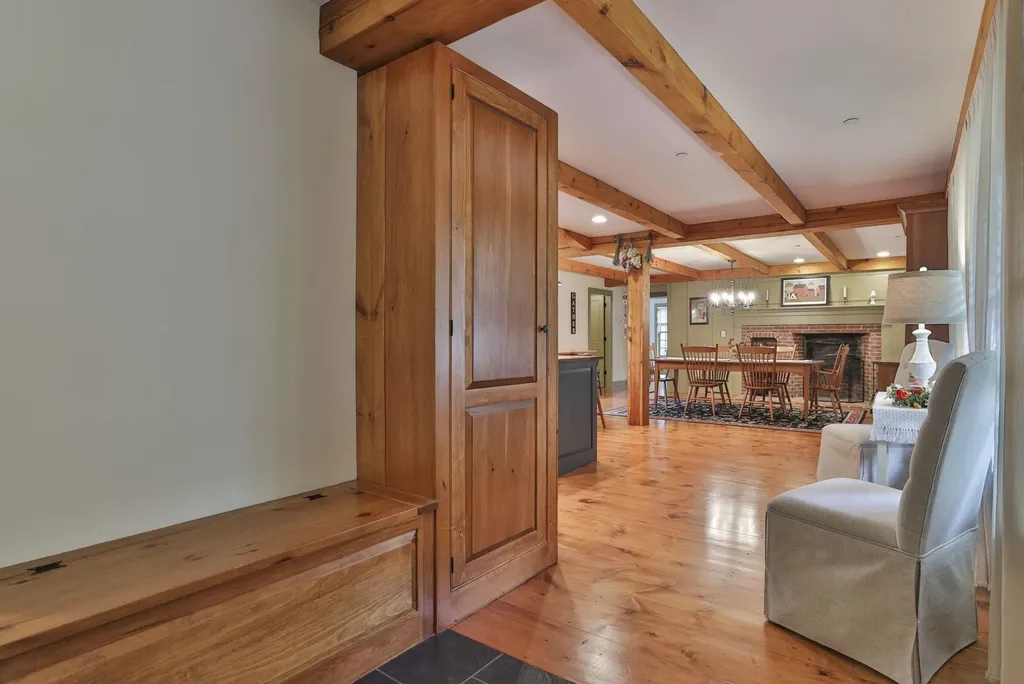 55 Oak Hill Road Brookline NH 03033