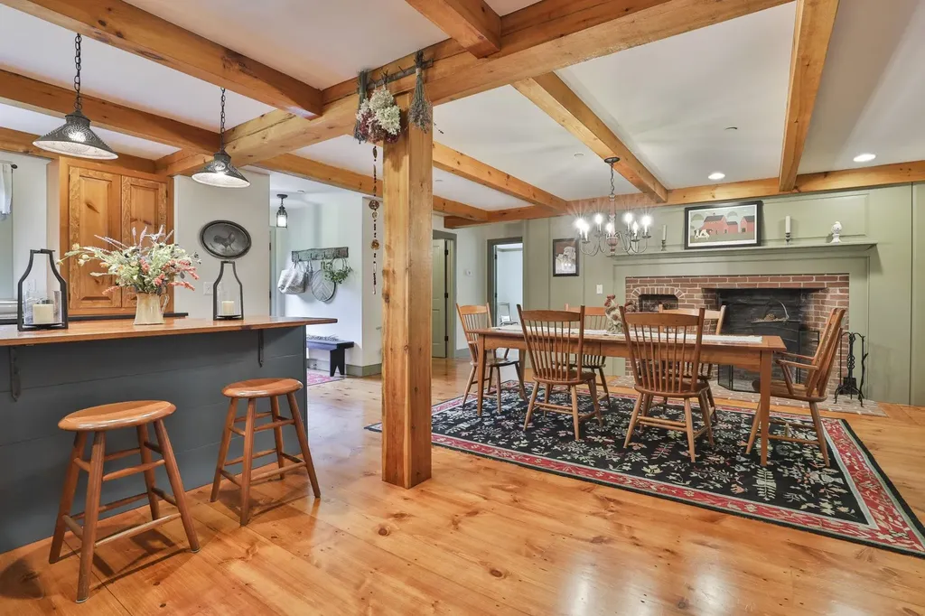 55 Oak Hill Road Brookline NH 03033