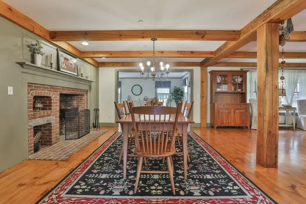 55 Oak Hill Road Brookline NH 03033