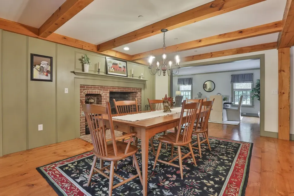 55 Oak Hill Road Brookline NH 03033