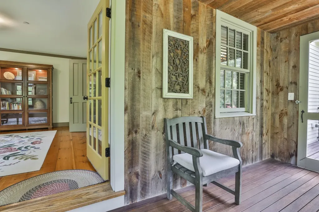 55 Oak Hill Road Brookline NH 03033