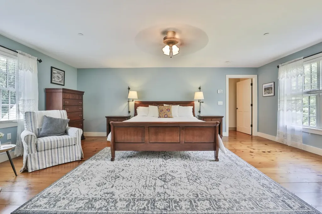 55 Oak Hill Road Brookline NH 03033