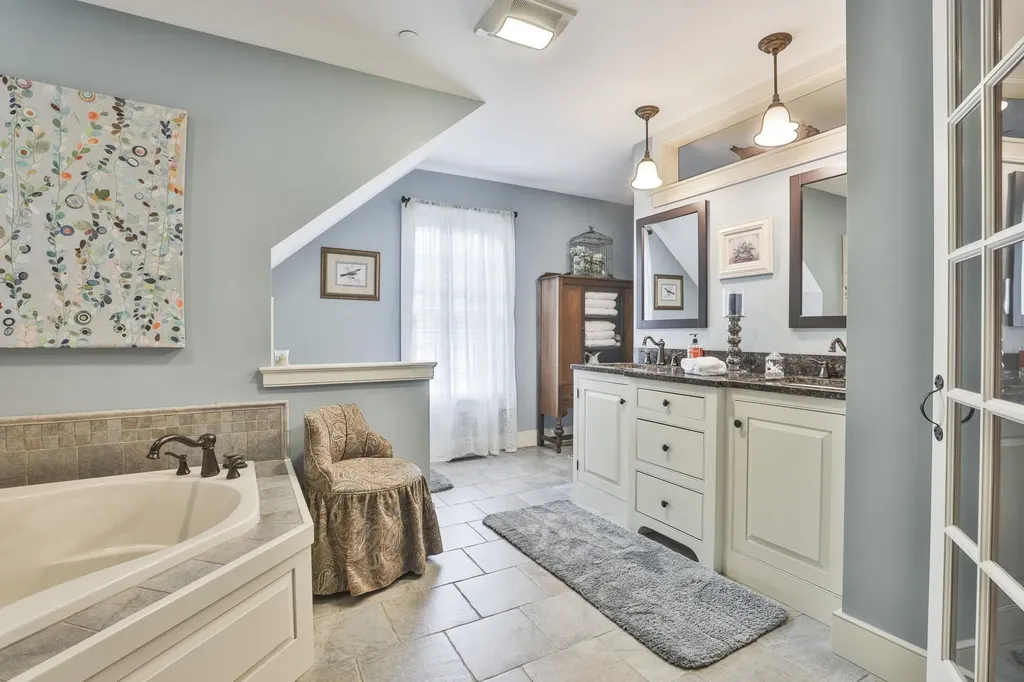 55 Oak Hill Road Brookline NH 03033