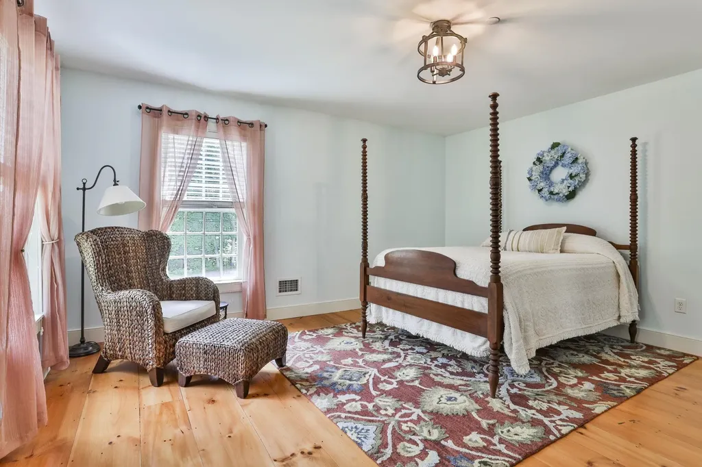 55 Oak Hill Road Brookline NH 03033