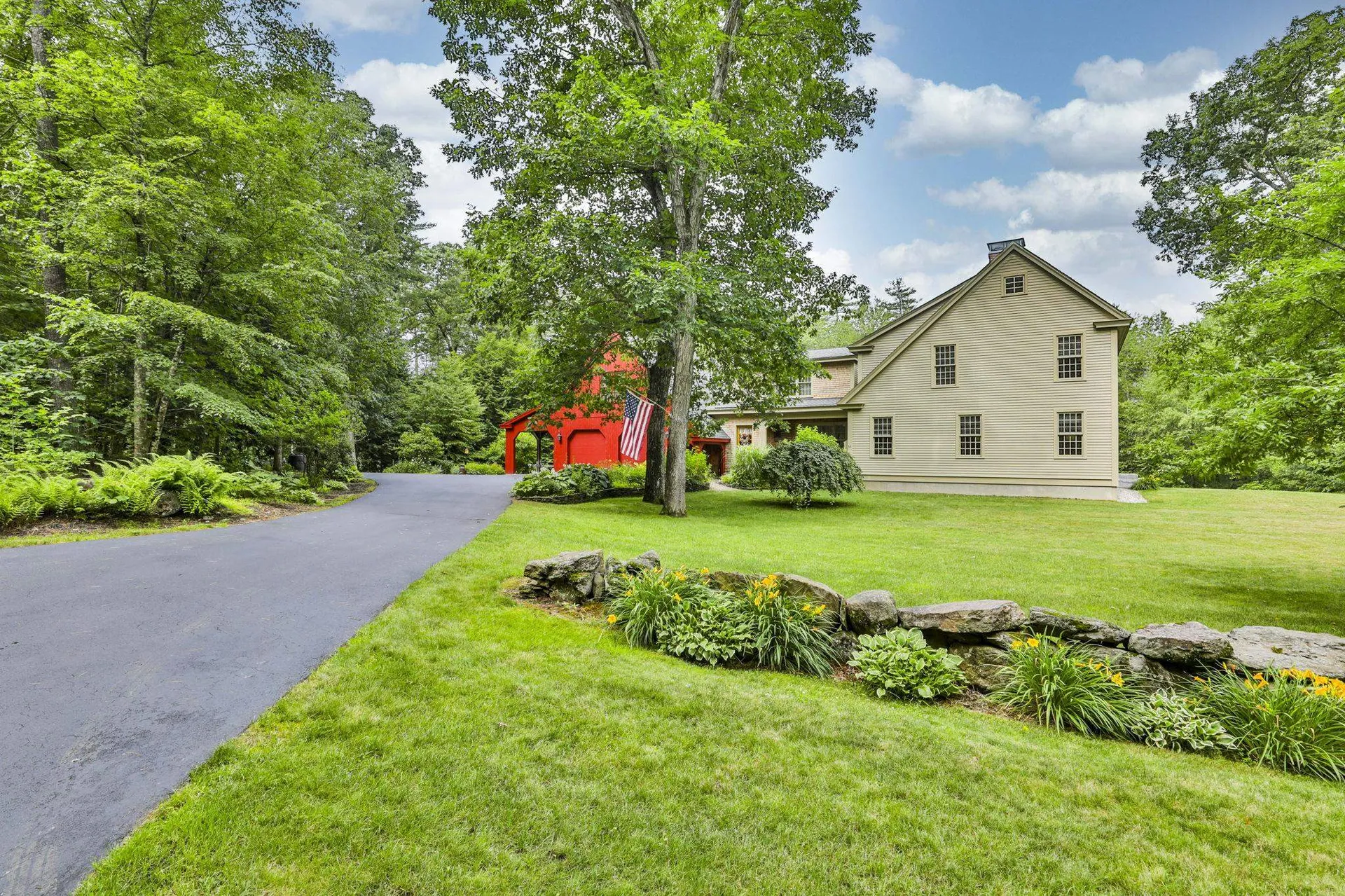 55 Oak Hill Road Brookline NH 03033