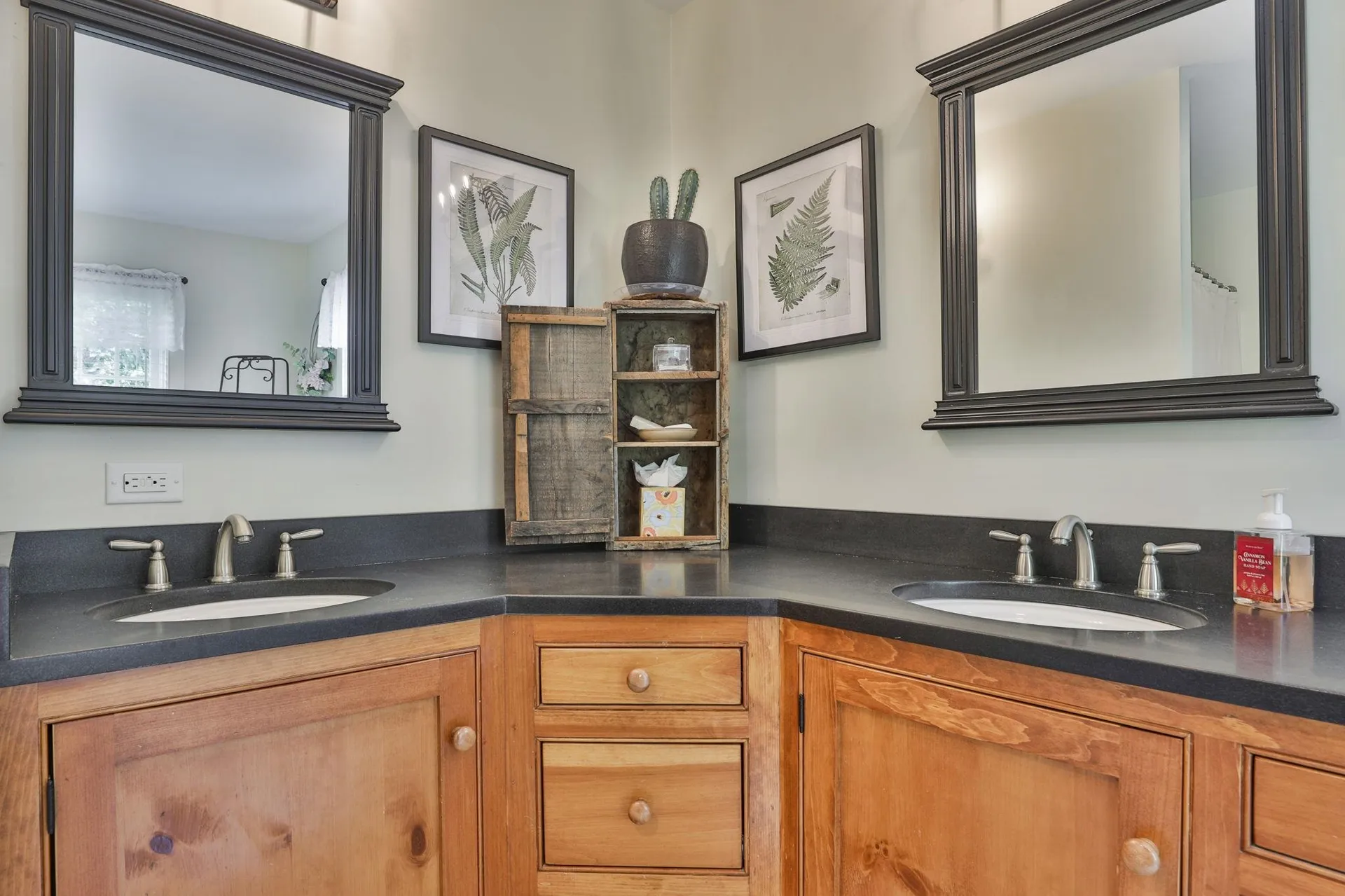 55 Oak Hill Road Brookline NH 03033