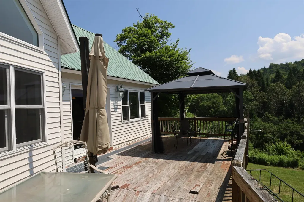 4452 Vt Route 114 Burke VT 05832