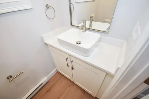 12 Auburn Street Dover NH 03820