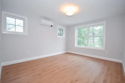 12 Auburn Street Dover NH 03820