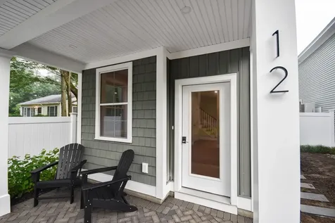 12 Auburn Street Dover NH 03820