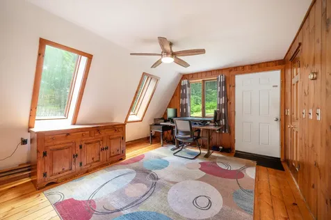 18 Hemlock Hill Road Newfane VT 05345
