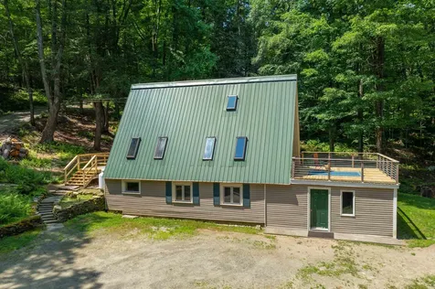 18 Hemlock Hill Road Newfane VT 05345