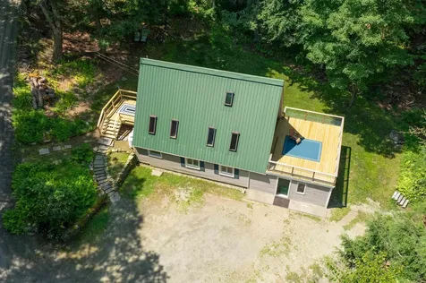 18 Hemlock Hill Road Newfane VT 05345