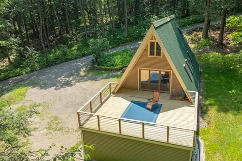 18 Hemlock Hill Road Newfane VT 05345