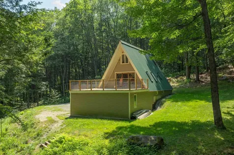 18 Hemlock Hill Road Newfane VT 05345