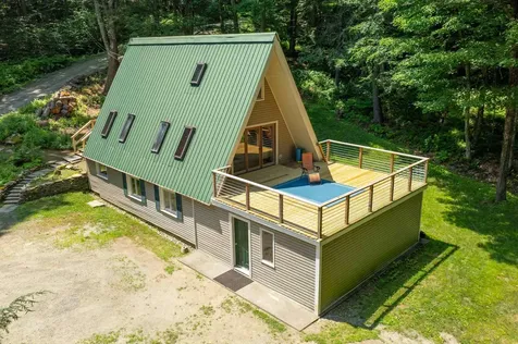 18 Hemlock Hill Road Newfane VT 05345