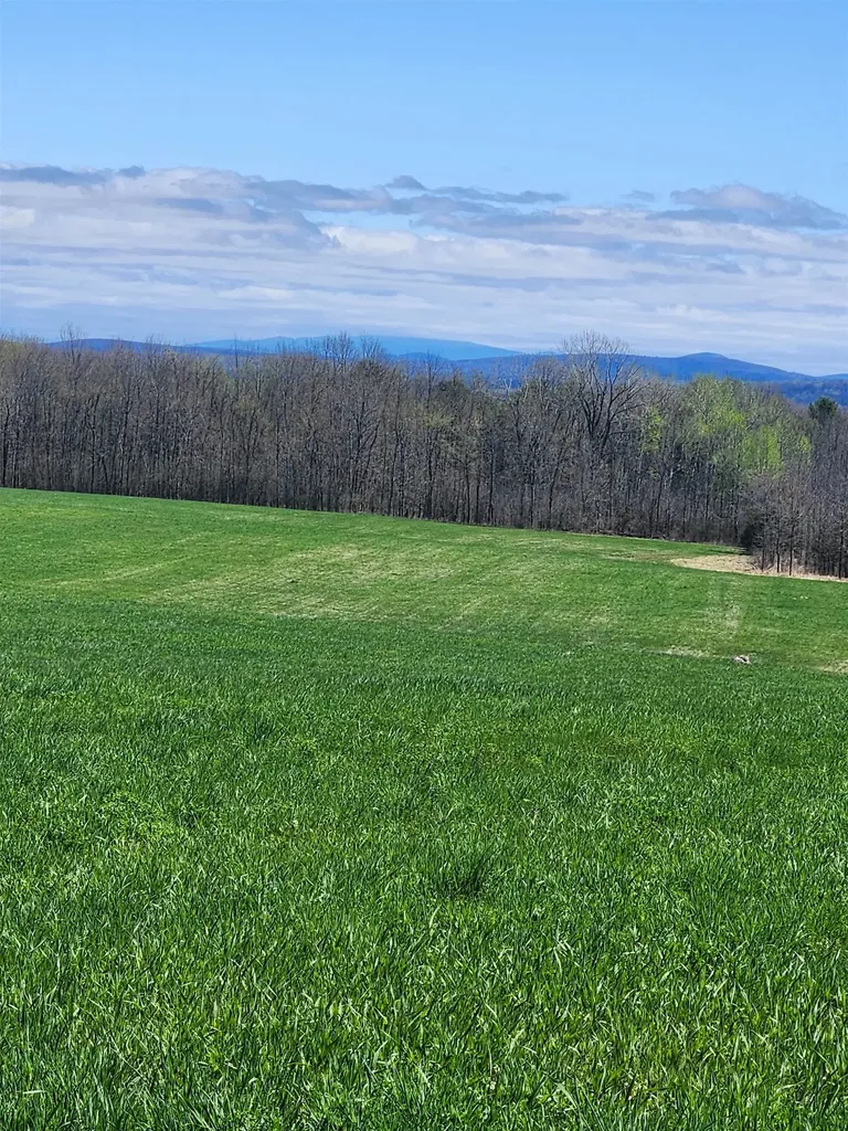 16 Us Route 2 Highway Grand Isle VT 05458