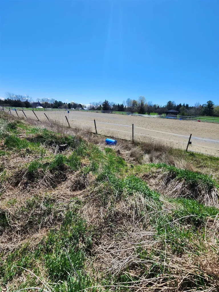 16 Us Route 2 Highway Grand Isle VT 05458