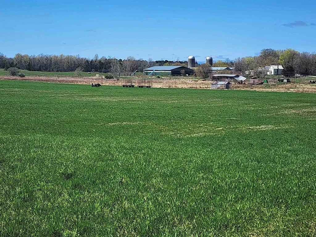 16 Us Route 2 Highway Grand Isle VT 05458