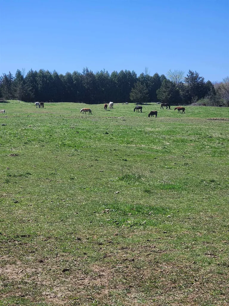 16 Us Route 2 Highway Grand Isle VT 05458