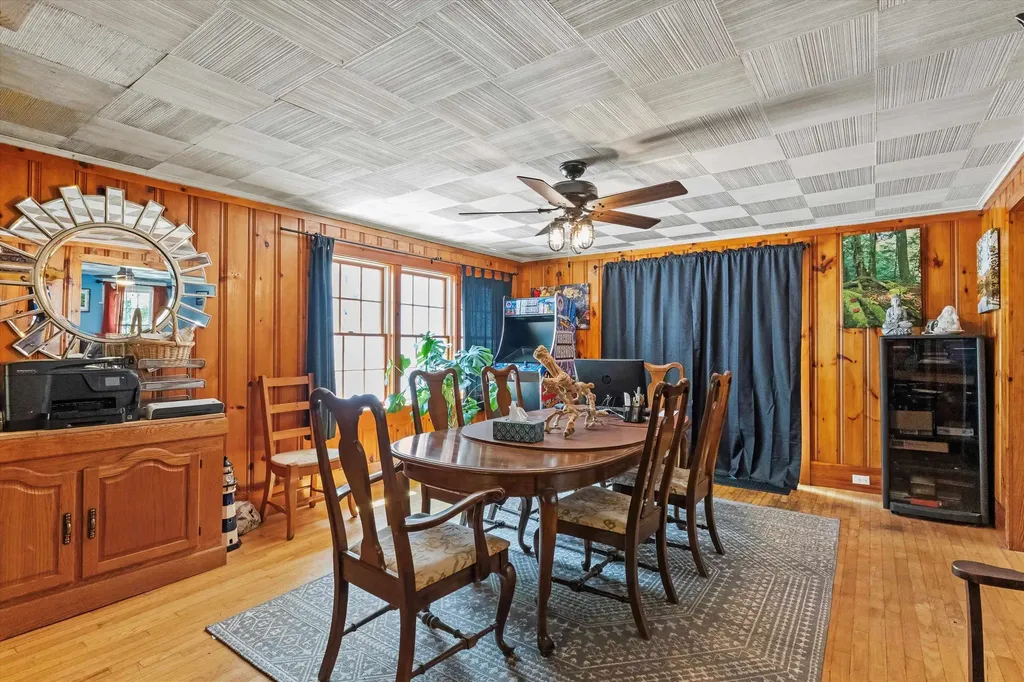 592 State Route 2 Shelburne NH 03581