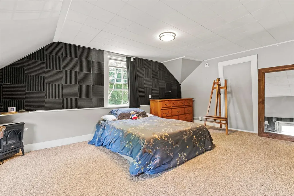 592 State Route 2 Shelburne NH 03581