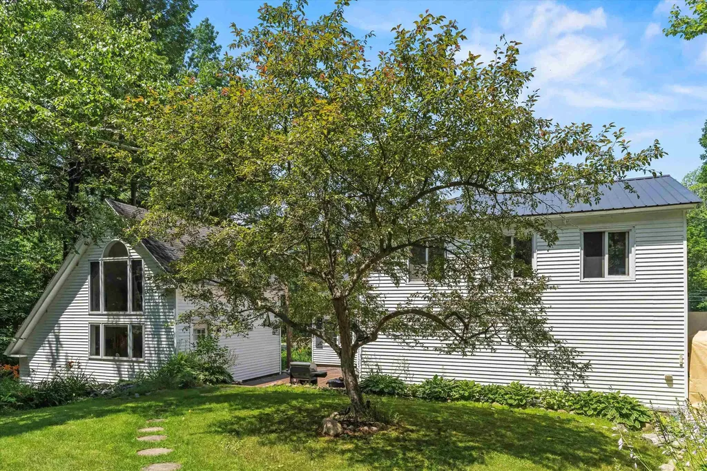 592 State Route 2 Shelburne NH 03581