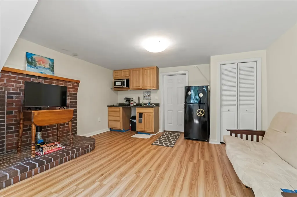 592 State Route 2 Shelburne NH 03581