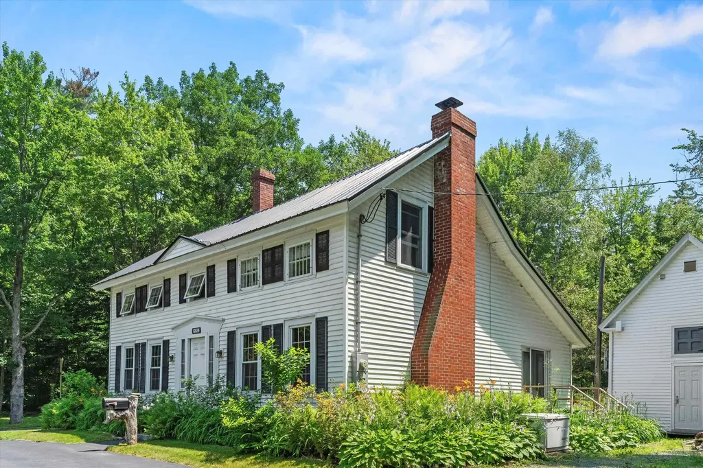 592 State Route 2 Shelburne NH 03581