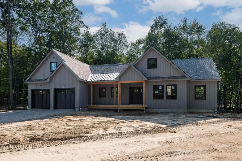 67 Stratham Lane Greenland NH 03840