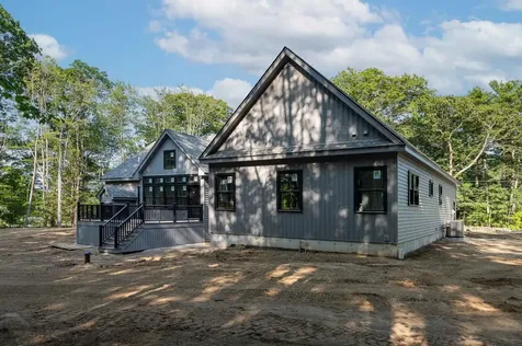 67 Stratham Lane Greenland NH 03840