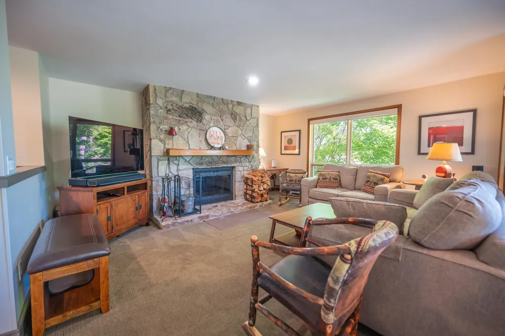 4E Trailside Village Way Dover VT 05356